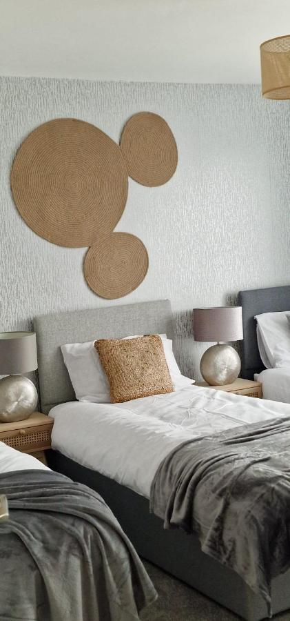 Shm Stays Leicester. Newly Renovated!! 15 Min Drive From City Centre, University. 9 Min Drive To Leicester City Stadium, 5 Min Drive To M1 & M69. 2 Min Walk To Bus Stop. Экстерьер фото